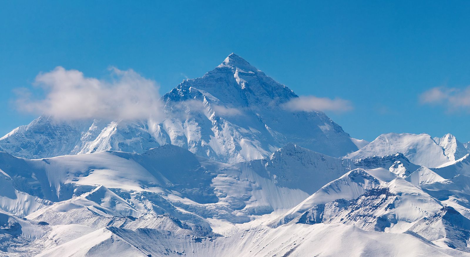 https://cdn.britannica.com/74/114874-050-6E04C88C/North-Face-Mount-Everest-Tibet-Autonomous-Region.jpg