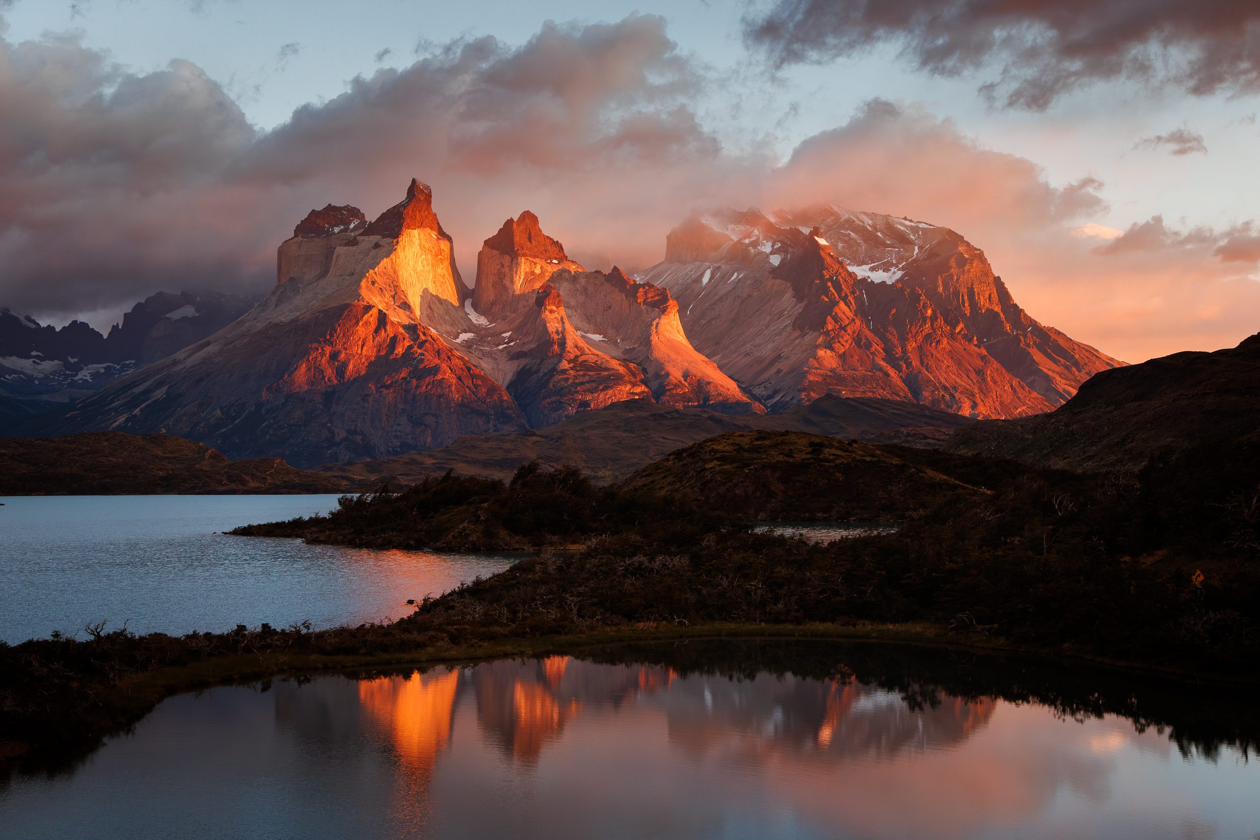 https://b2480247.smushcdn.com/2480247/wp-content/uploads/2024/05/patagonia-torresdelpaine-jvnphoto-thumb.jpg?lossy=1&strip=1&webp=1